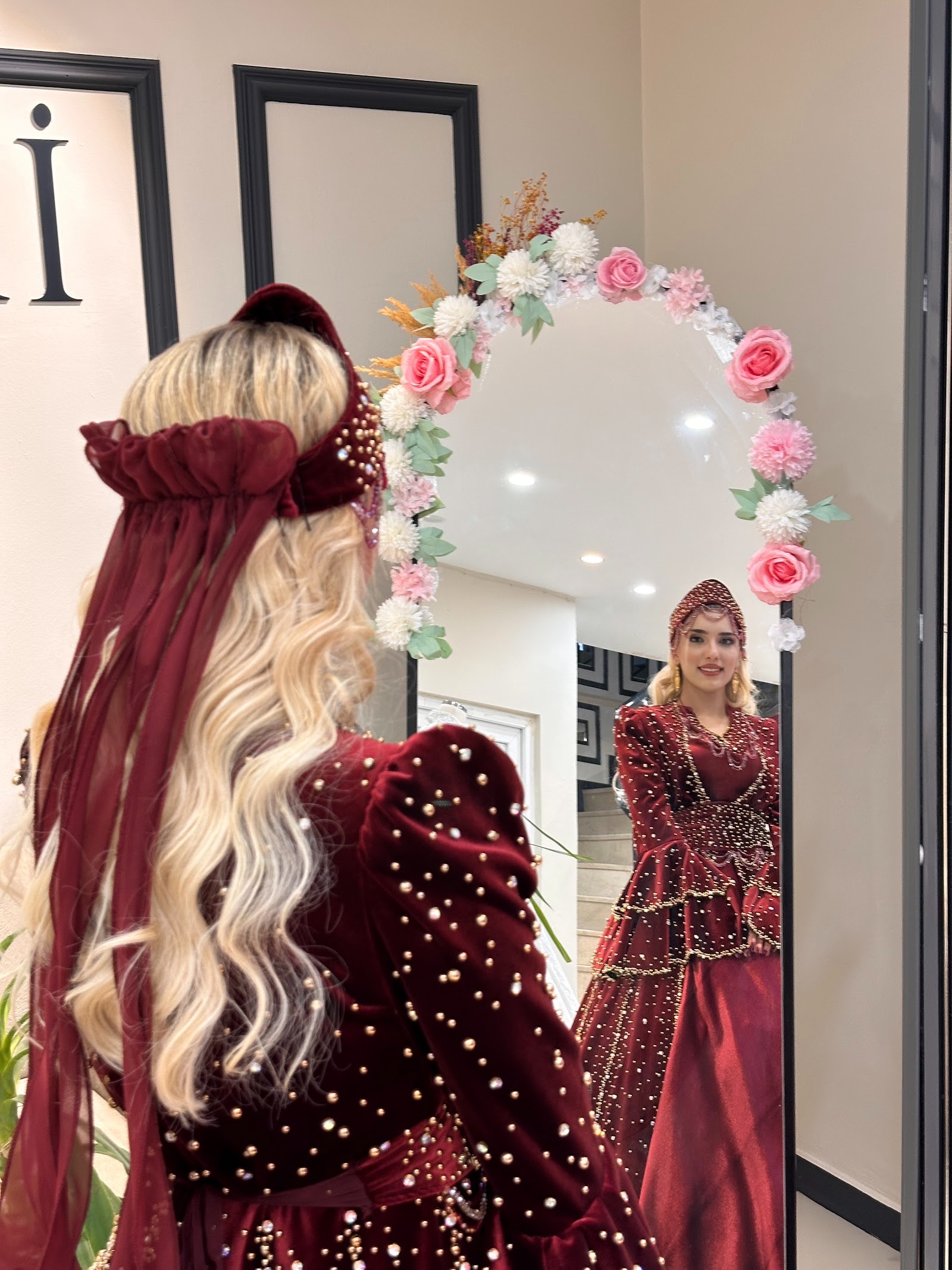 ZEMHERİ GELİNLİK